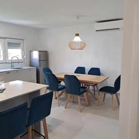 Apartamento Family & Groups Zadar