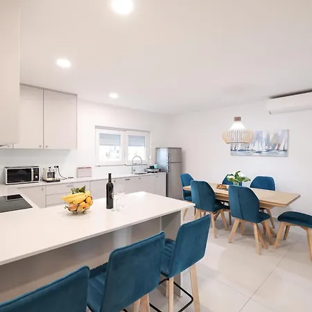 Apartamento Family & Groups Zadar