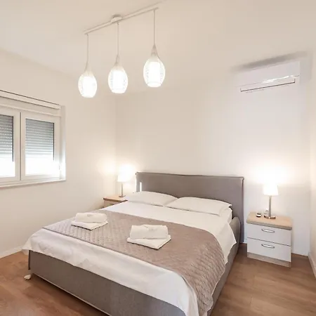 Family & Groups Zadar