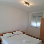 Family & Groups Apartament *