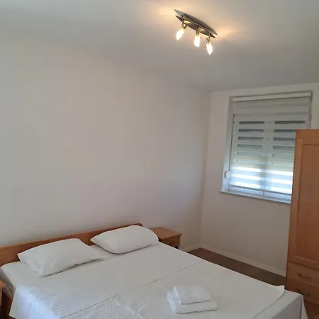 Family & Groups דירה *