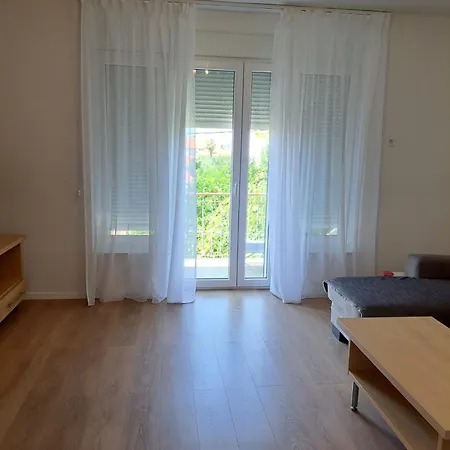 Family & Groups Apartman Zára