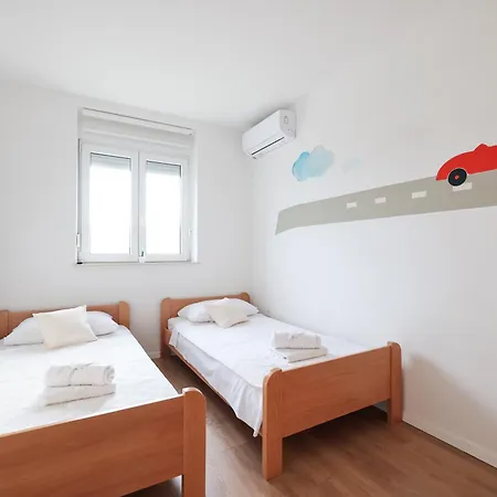 Family & Groups דירה *